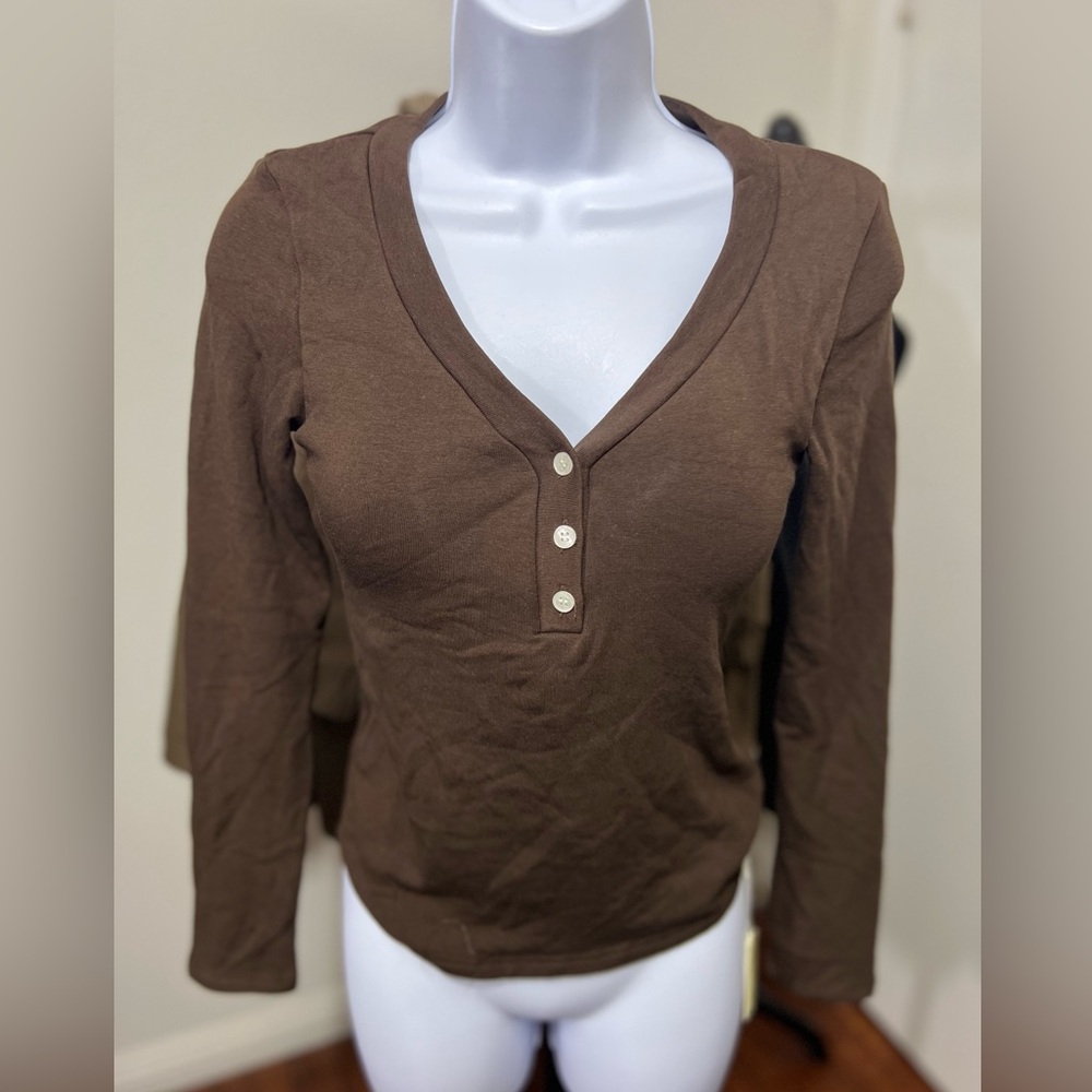 OGL Eco-Mousse®2.0 Quarter Henley Brami Top - Picture 2 of 10